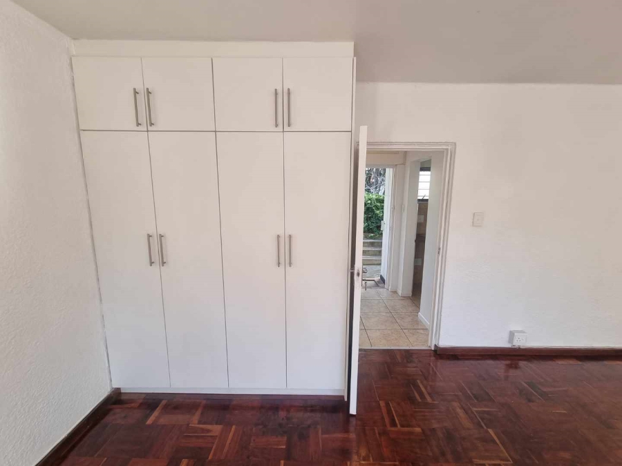 0 Bedroom Property for Sale in Sea Point Western Cape